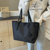 Black New Large Capacity Tote Bag – Simple, Versatile Handbag for Casual Outings, Lightweight and Stylish