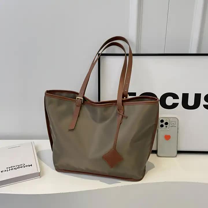Black New Large Capacity Tote Bag – Simple, Versatile Handbag for Casual Outings, Lightweight and Stylish - One Red Hill