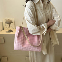 Casual Large Capacity Shoulder Bags Women Fashion Shopping Handbag - One Red Hill