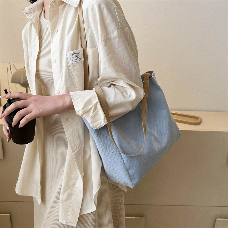 Casual Large Capacity Shoulder Bags Women Fashion Shopping Handbag - One Red Hill