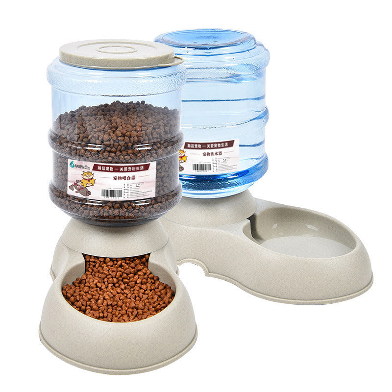Dog drinking machine - One Red Hill