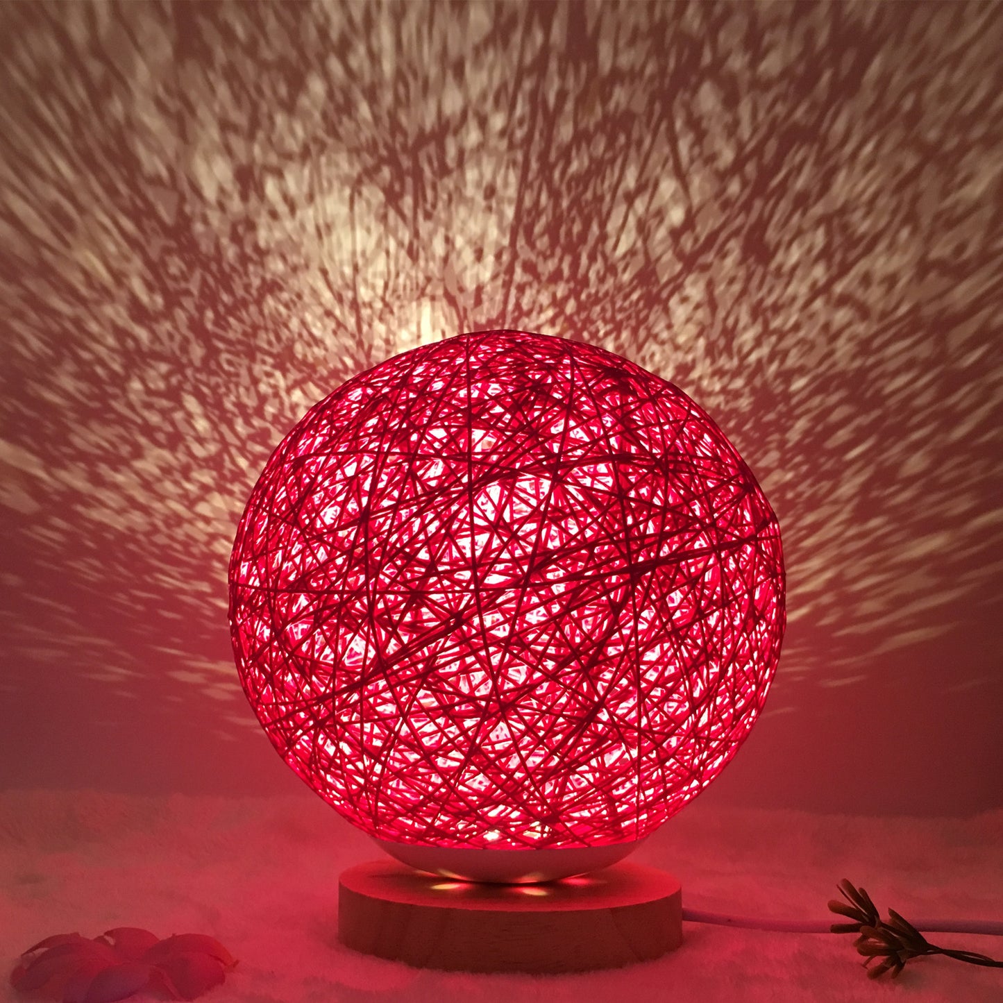 Hot Selling Creative Linen Table Lamp Novel and Unique LED Intelligent USB7 Color RGB16 Color Remote Control Rattan Ball Lamp - One Red Hill