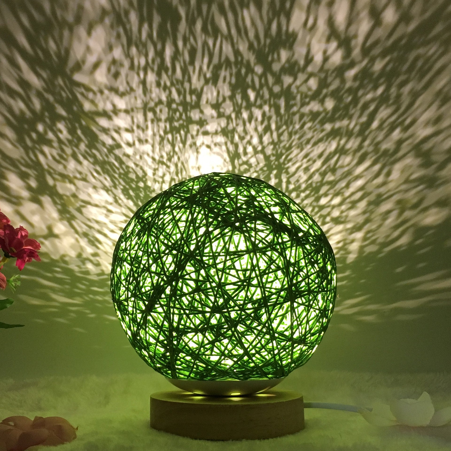 Hot Selling Creative Linen Table Lamp Novel and Unique LED Intelligent USB7 Color RGB16 Color Remote Control Rattan Ball Lamp - One Red Hill