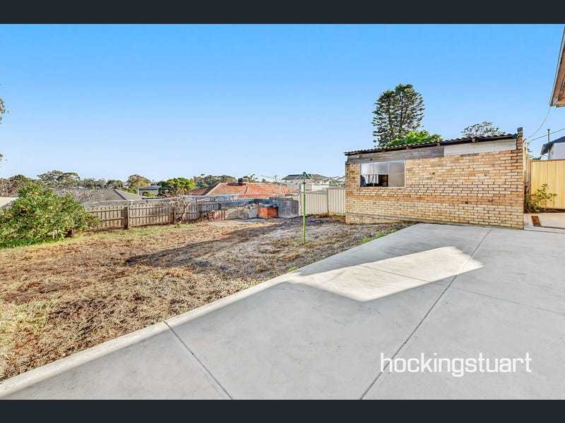 House for sale in Dandenong area ( Doveton ) 3177 $598,000 - $657,000