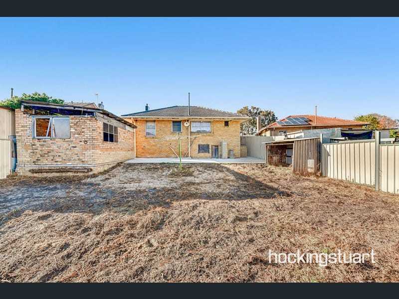 House for sale in Dandenong area ( Doveton ) 3177 $598,000 - $657,000