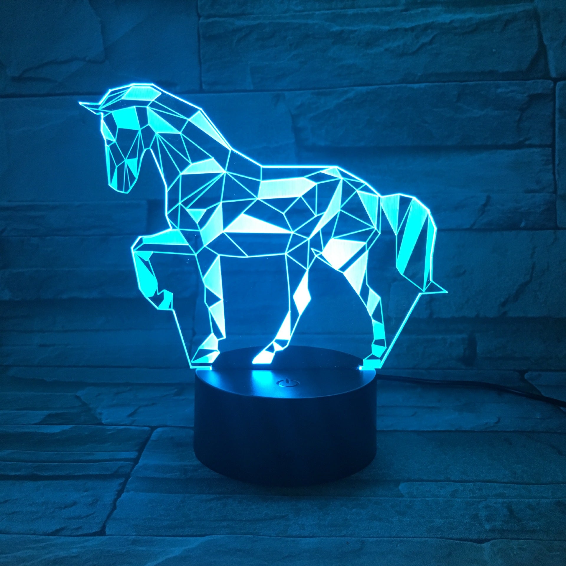 Remote touch gradient table lamp - One Red Hill