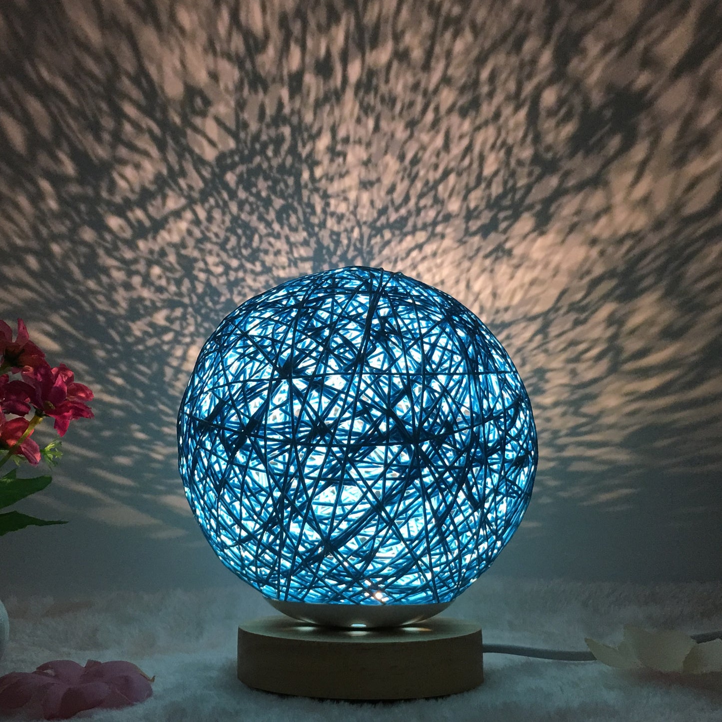 Hot Selling Creative Linen Table Lamp Novel and Unique LED Intelligent USB7 Color RGB16 Color Remote Control Rattan Ball Lamp - One Red Hill