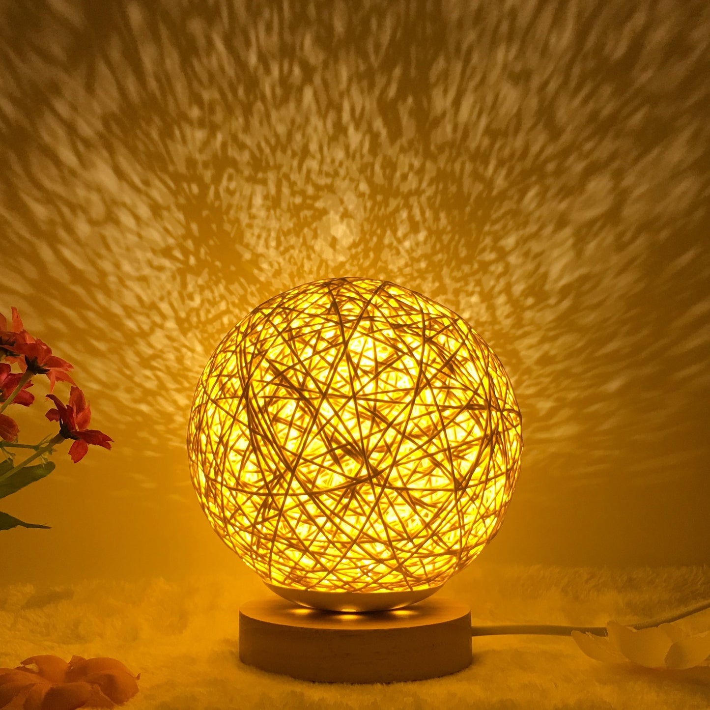 Hot Selling Creative Linen Table Lamp Novel and Unique LED Intelligent USB7 Color RGB16 Color Remote Control Rattan Ball Lamp - One Red Hill