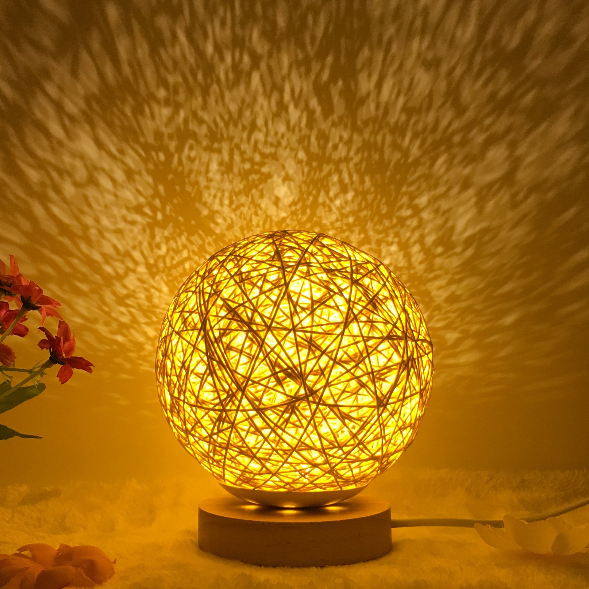 Hot Selling Creative Linen Table Lamp Novel and Unique LED Intelligent USB7 Color RGB16 Color Remote Control Rattan Ball Lamp - One Red Hill