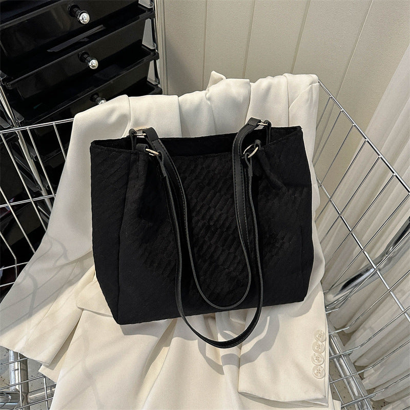 Casual Large Capacity Shoulder Bags Women Fashion Shopping Handbag - One Red Hill