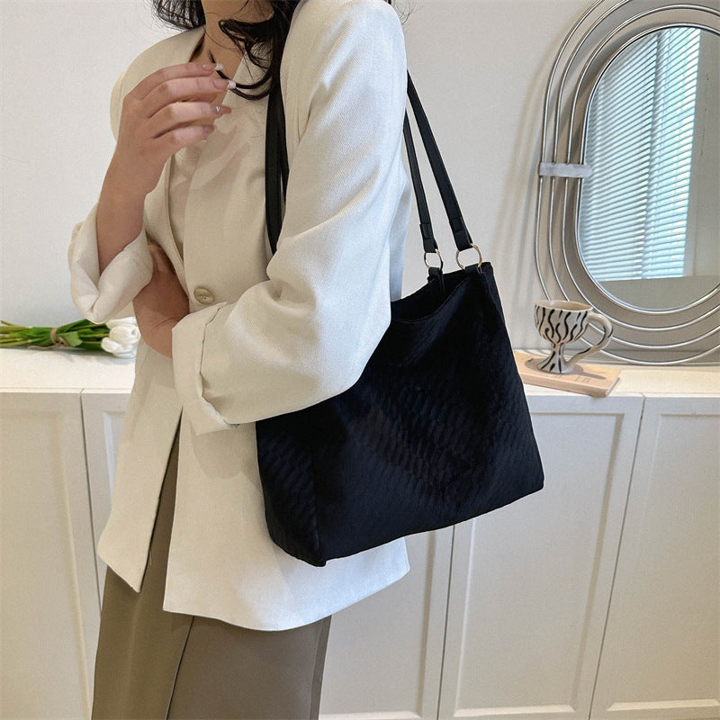 Casual Large Capacity Shoulder Bags Women Fashion Shopping Handbag - One Red Hill